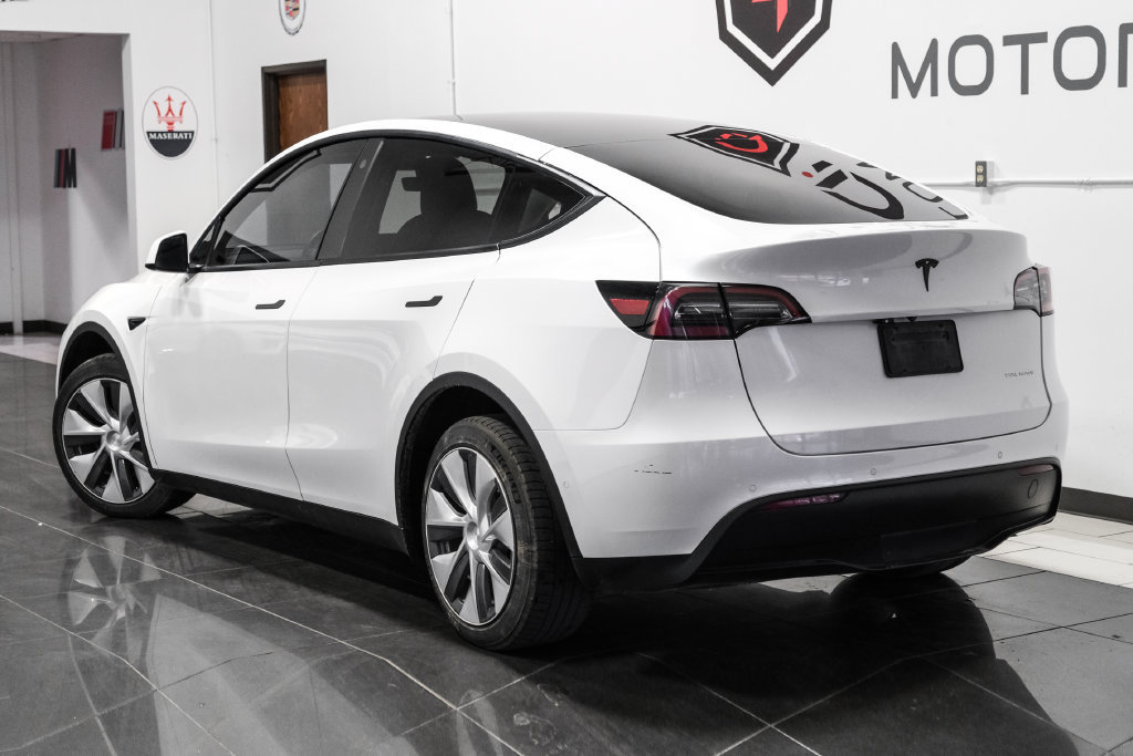Used 2021 Tesla Model Y Long Range AWD/4WD image 11