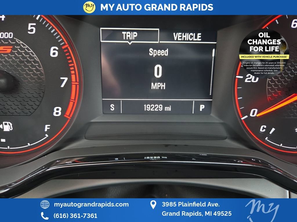 Used 2024 Chevrolet Trax RS image 16