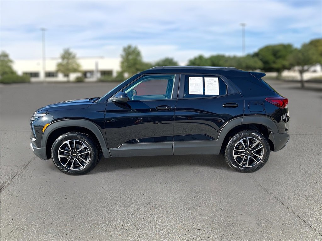 Used 2024 Chevrolet TrailBlazer LT image 3