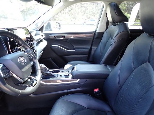 Used 2021 Toyota Highlander Limited AWD/4WD image 15