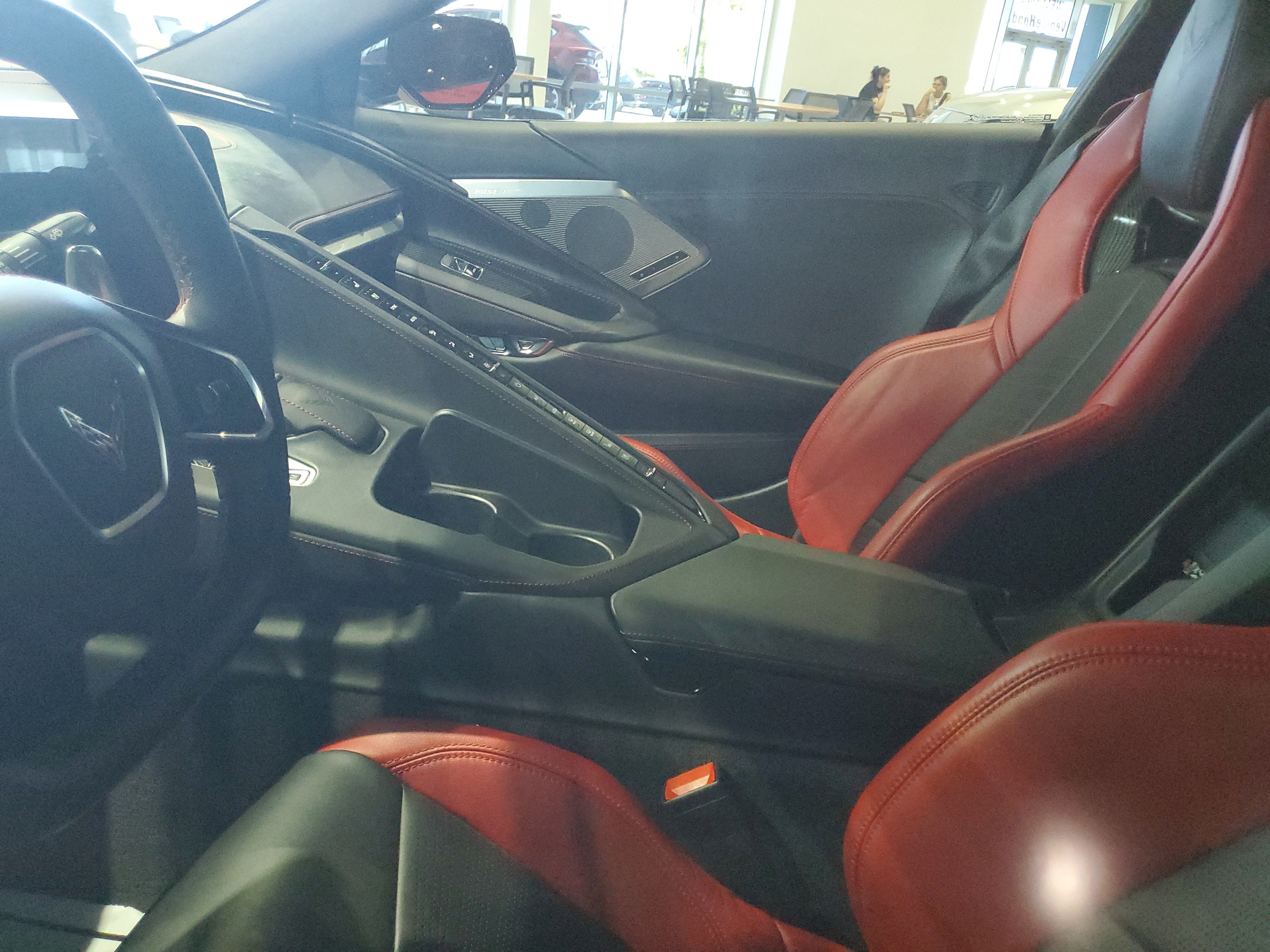 Used 2021 Chevrolet Corvette Stingray Premium Cpe w/ Z51 Performance Package RWD image 8