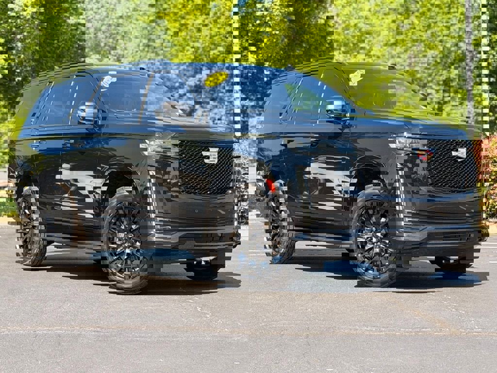 Used 2023 Cadillac Escalade Sport image 2