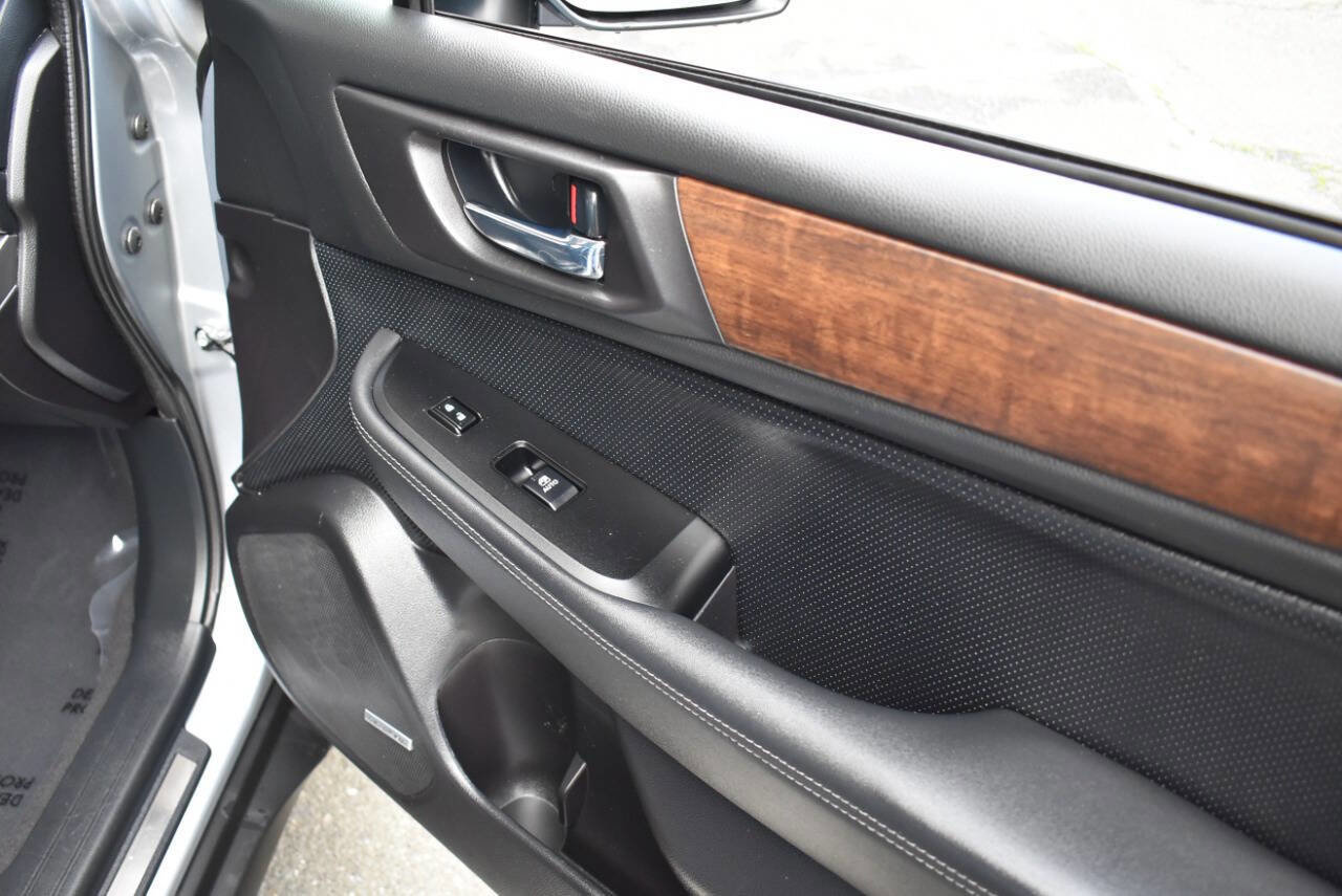 Used 2016 Subaru Outback 3.6R Limited image 54