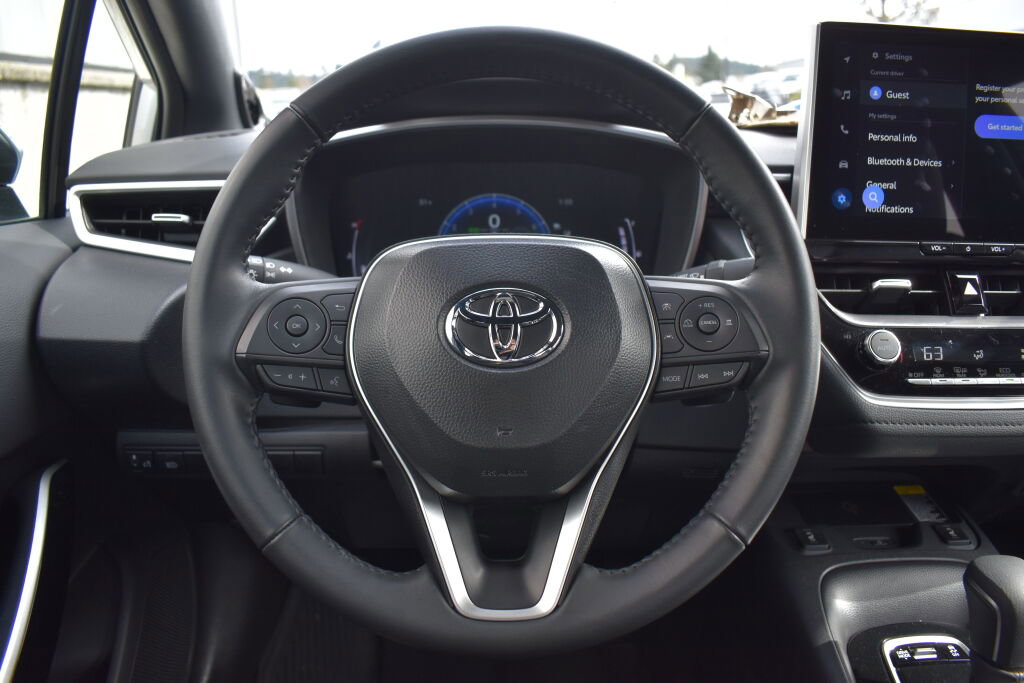 Certified 2025 Toyota Corolla XSE image 9