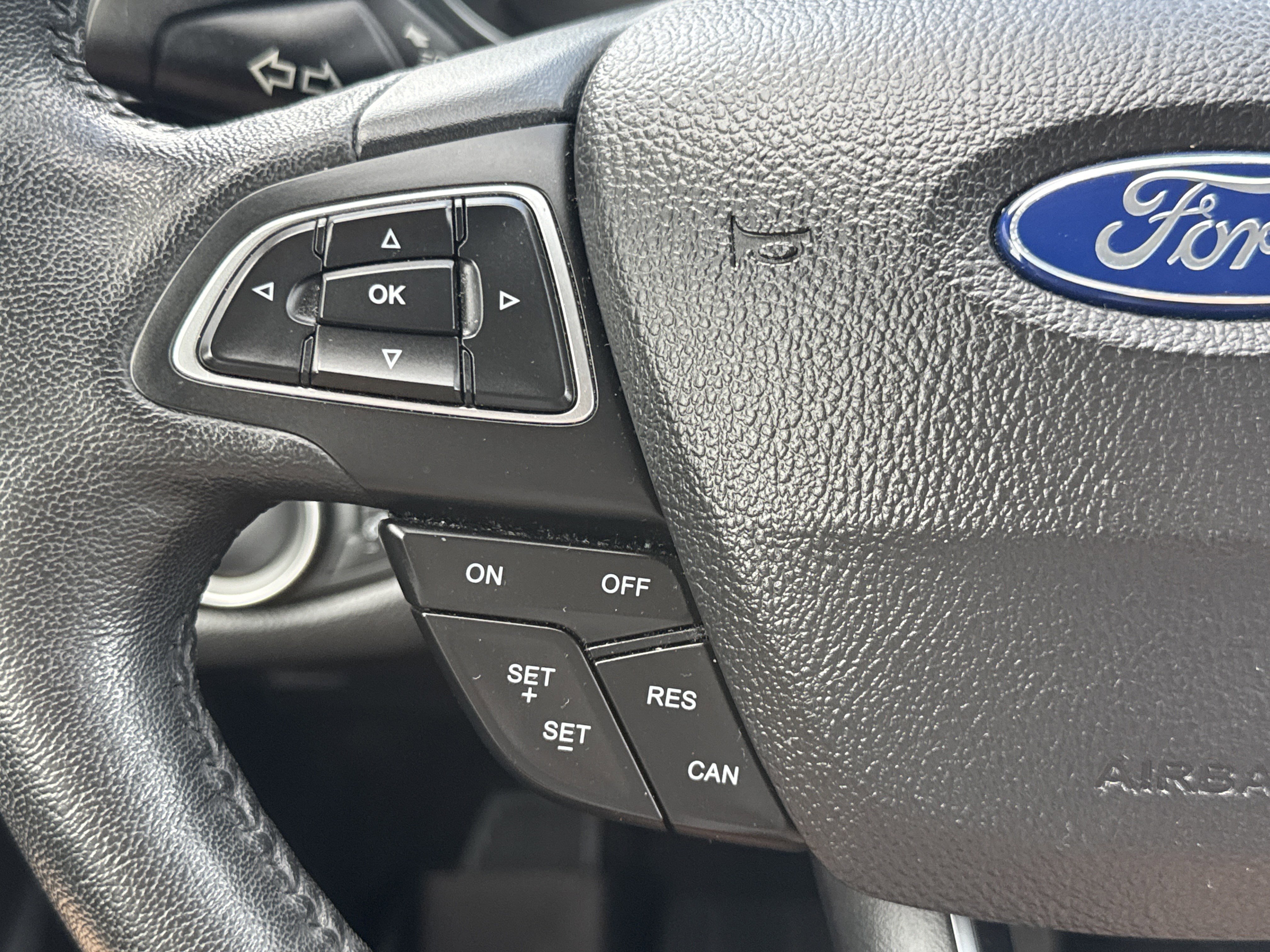 Certified 2019 Ford Escape SEL image 16
