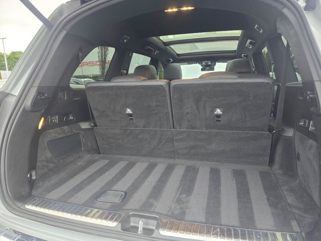 Used 2024 Mercedes-Benz GLS 450 4MATIC image 23