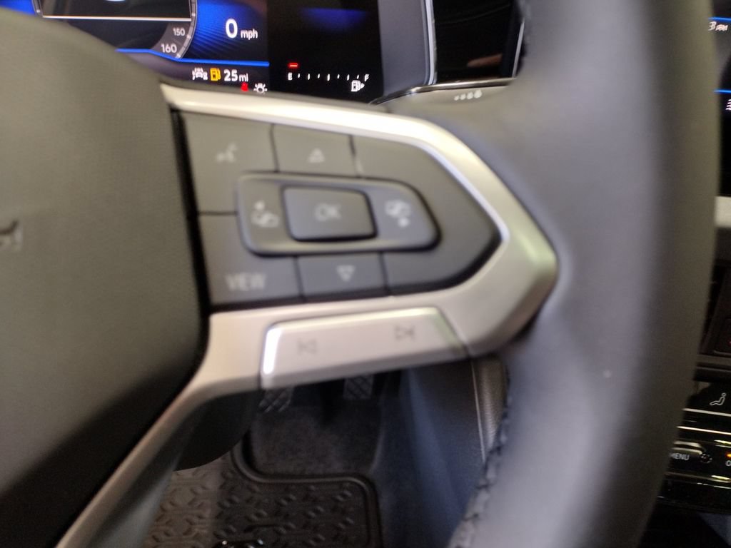 New 2026 Volkswagen Jetta SE FWD image 24