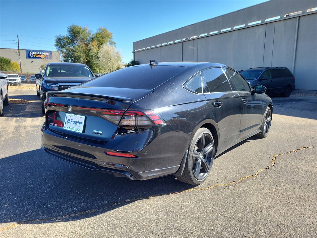 Used 2023 Honda Accord Sport image 2