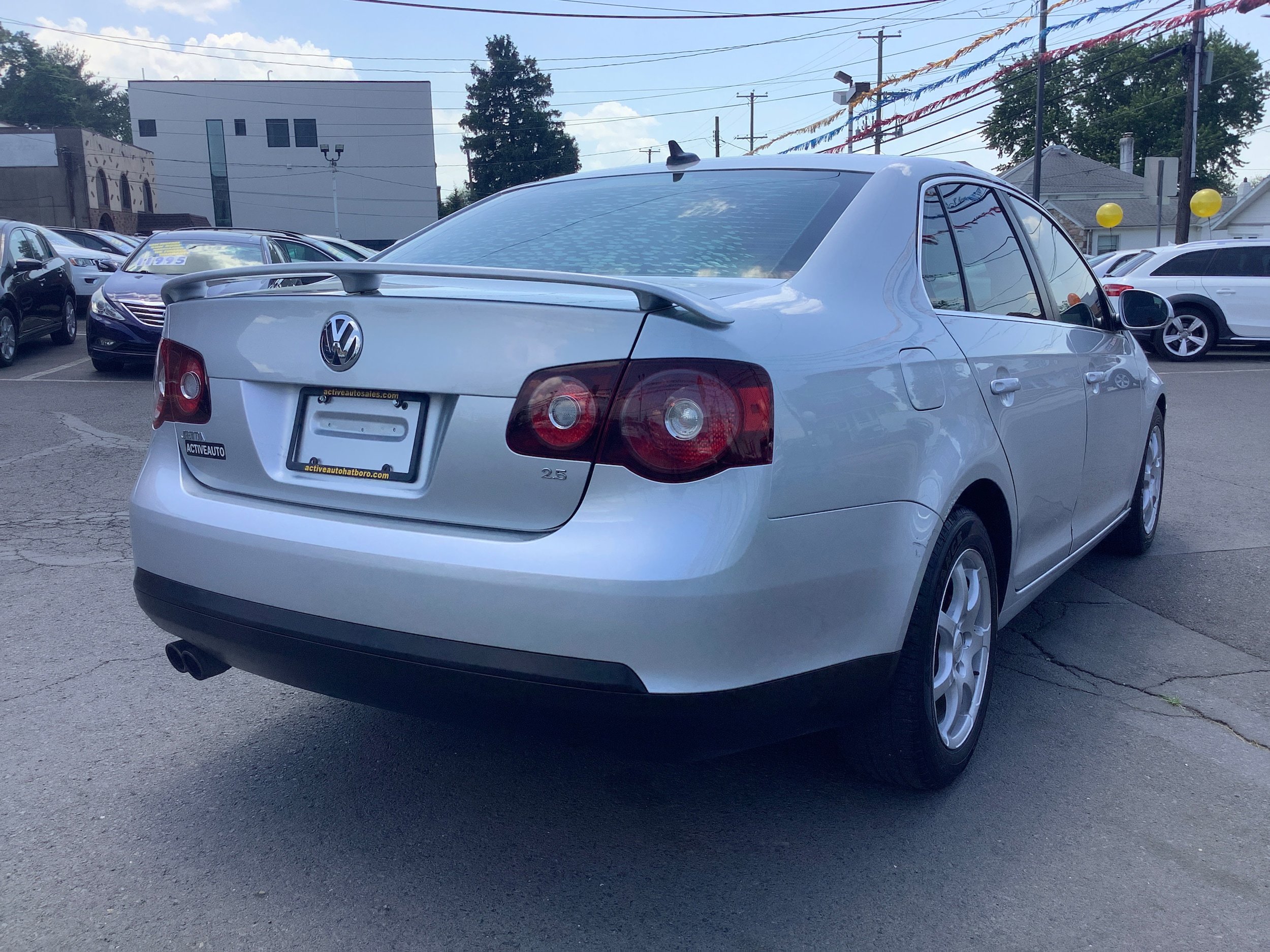 Used 2010 Volkswagen Jetta SE FWD image 7