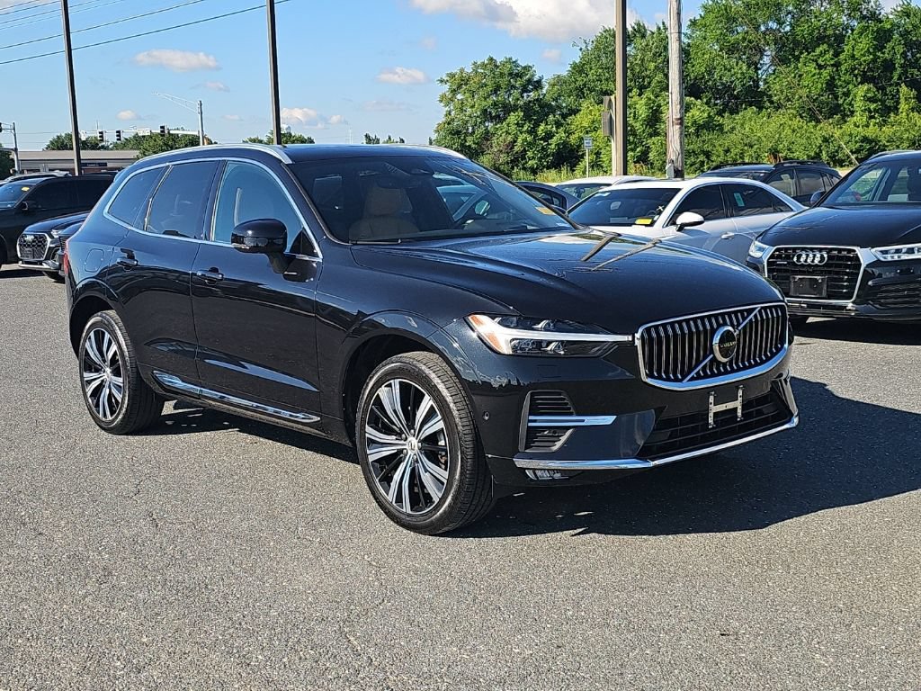 Used 2023 Volvo XC60 B5 Ultimate w/ Climate Package AWD/4WD image 1