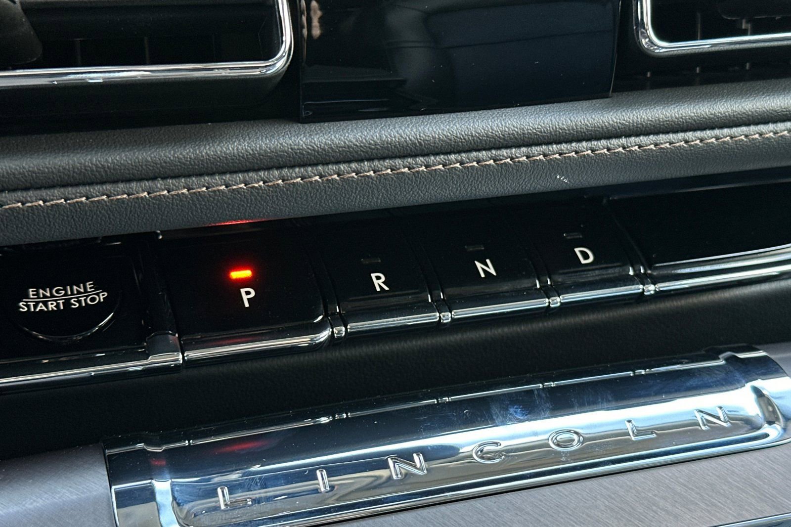 New 2025 Lincoln Aviator 2WD w/ Equipment Group 101A image 22