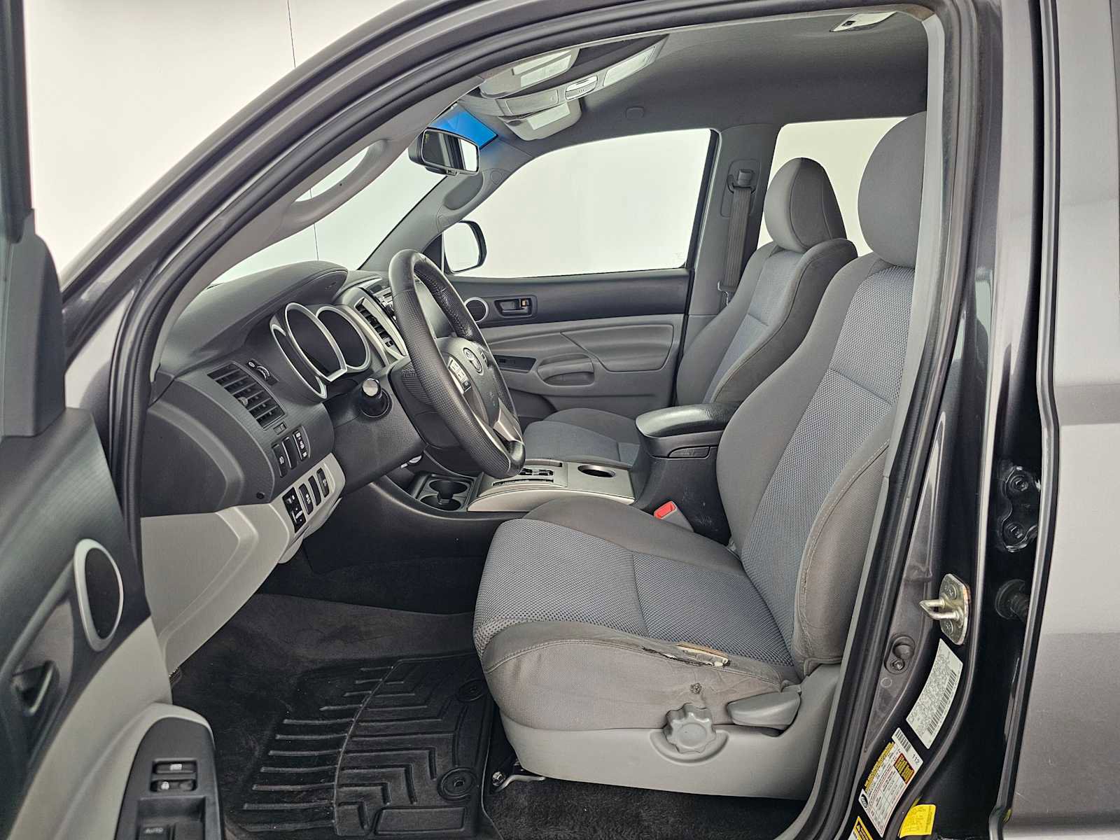 Used 2013 Toyota Tacoma 4x4 Double Cab w/ TRD Sport Pkg image 21