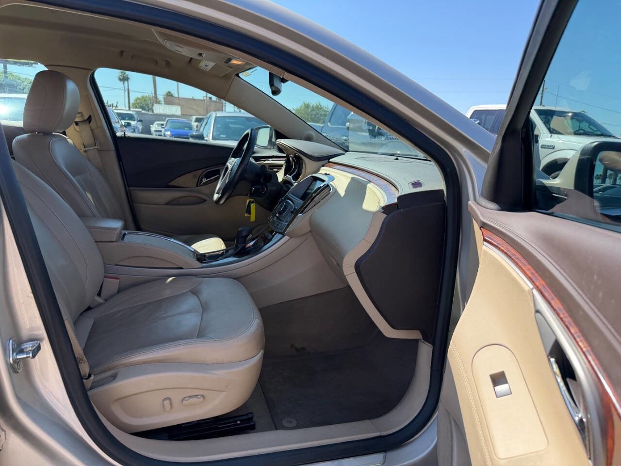 Used 2013 Buick LaCrosse Leather w/ Driver Confidence Package FWD image 28