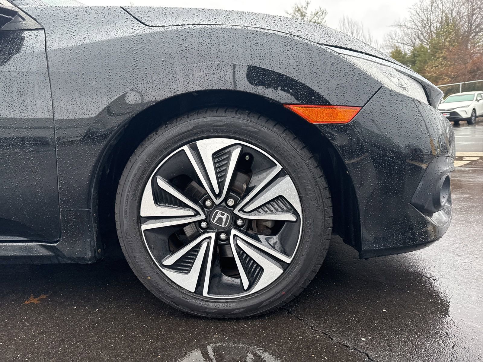 Used 2018 Honda Civic EX-T image 9