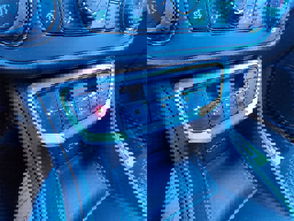 Certified 2024 GMC Terrain SLE w/ Driver Convenience Package image 20