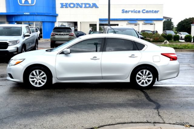 Used 2017 Nissan Altima 2.5 S w/ Power Driver Seat Package FWD image 6