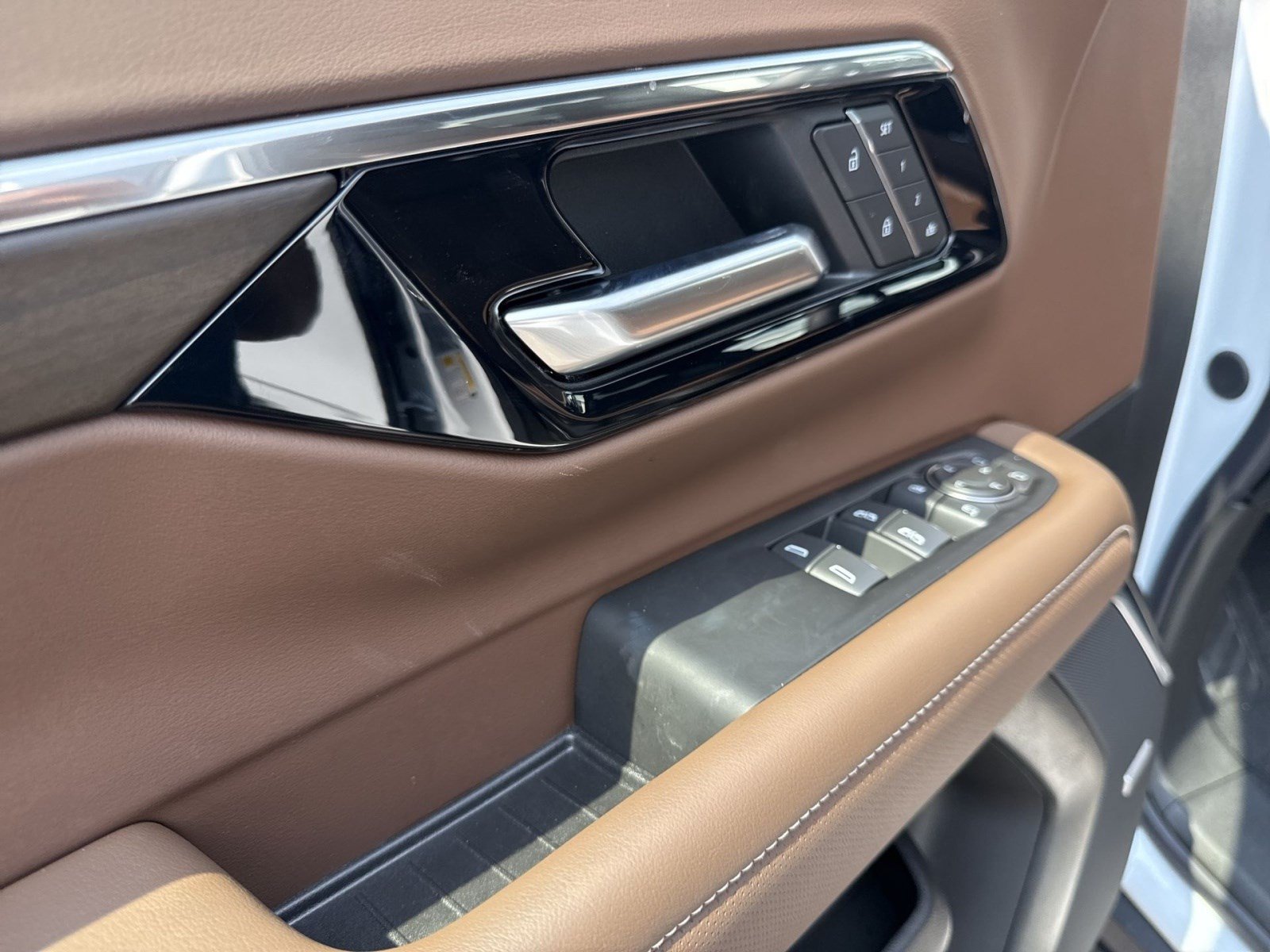 New 2026 Chevrolet Suburban High Country AWD/4WD image 12
