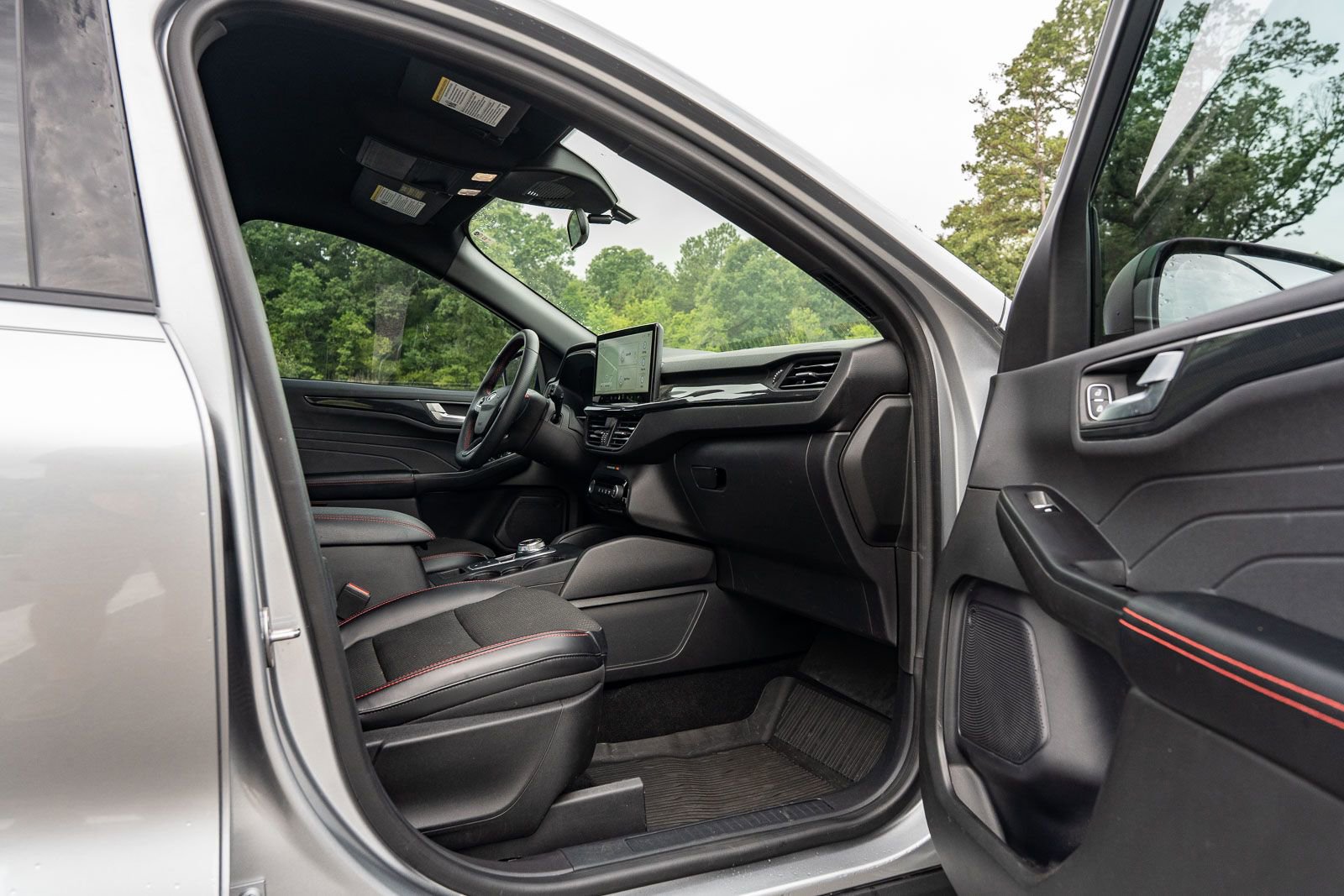 Used 2023 Ford Escape ST-Line w/ Tech Pack #1 FWD image 11