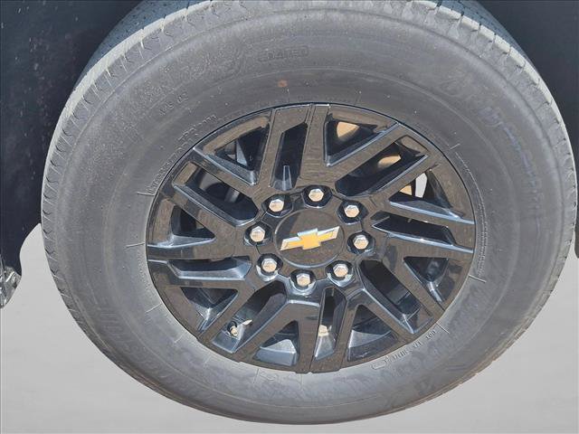 Used 2024 Chevrolet Silverado EV W/T AWD/4WD image 15