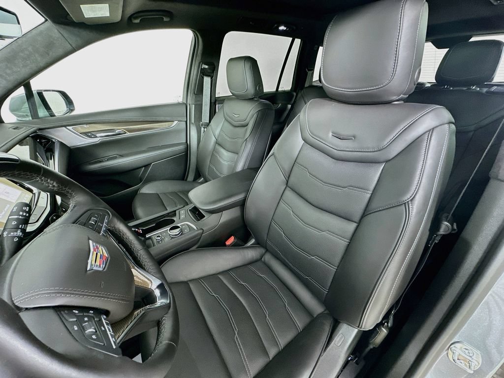 Certified 2025 Cadillac XT6 Premium Luxury w/ Platinum Package AWD/4WD image 27