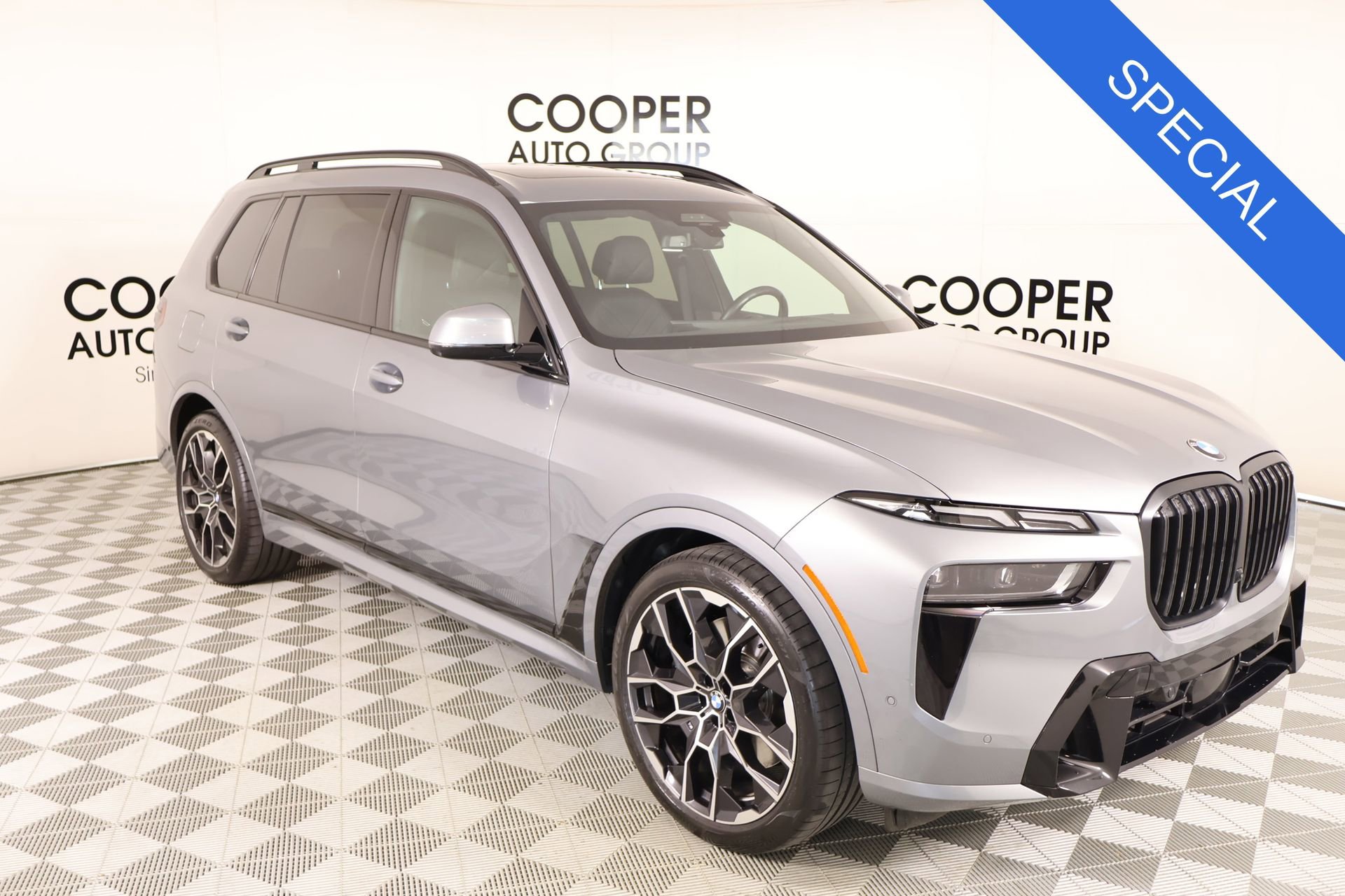 Used 2023 BMW X7 xDrive40i w/ M Sport Package