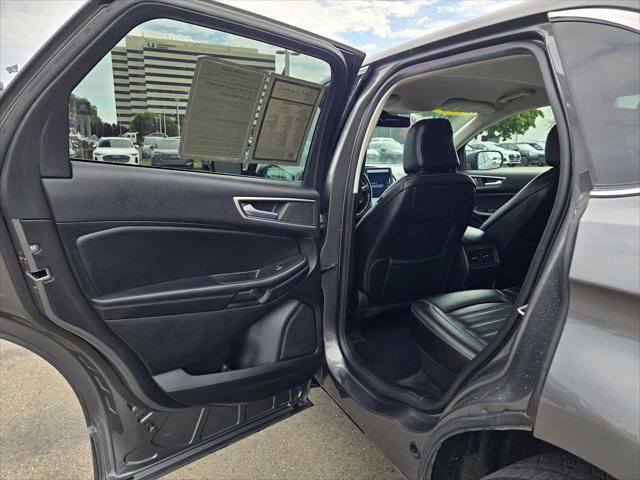 Used 2022 Ford Edge SEL image 17