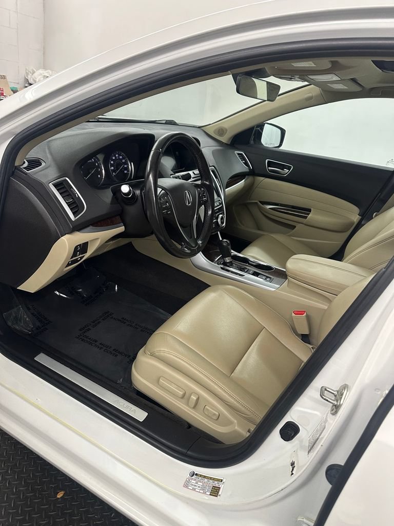 Used 2019 Acura TLX FWD image 10