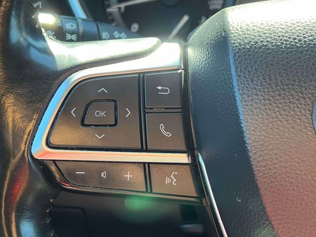 Used 2021 Toyota Highlander XLE image 27