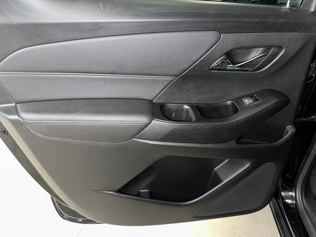 Certified 2023 Chevrolet Traverse LT image 18