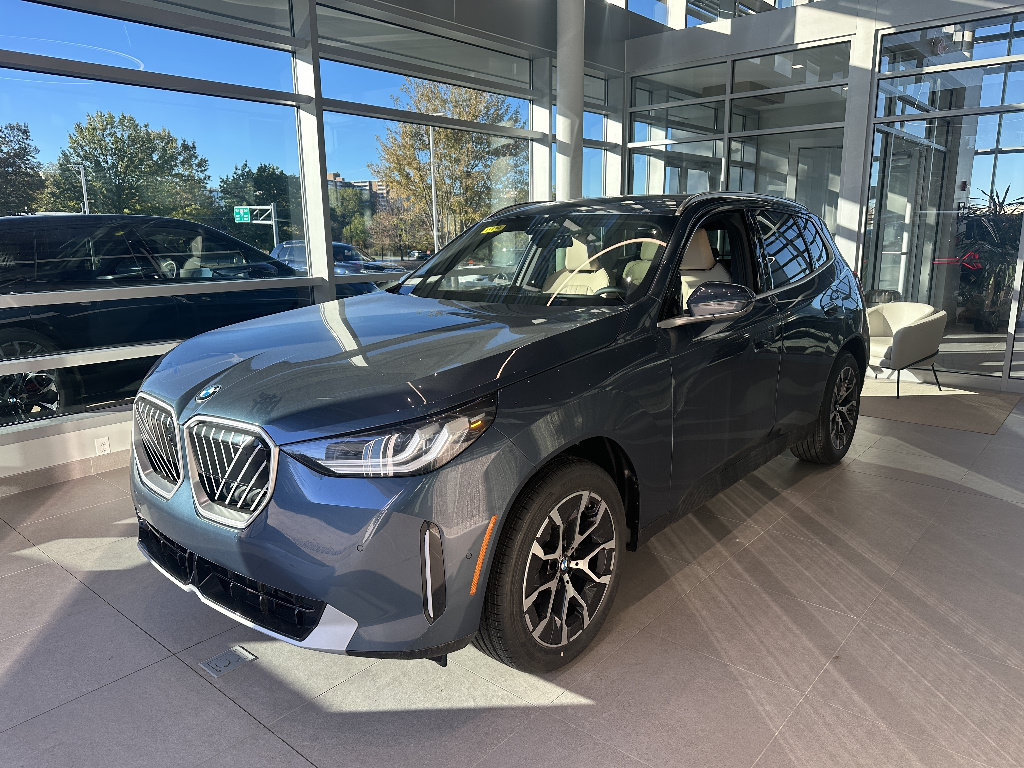 New 2026 BMW X3 xDrive30i w/ Premium Package AWD/4WD image 3