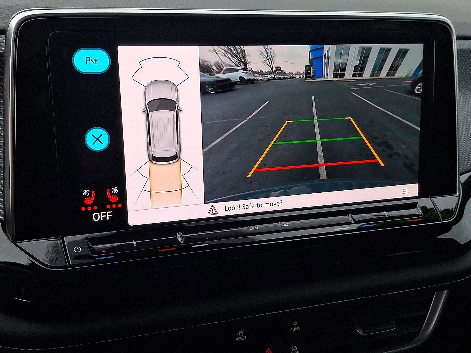 Used 2024 Volkswagen Atlas Cross Sport SEL R-Line image 17