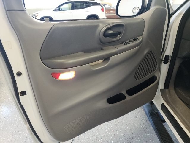 Used 2001 Ford F150 XL RWD image 11
