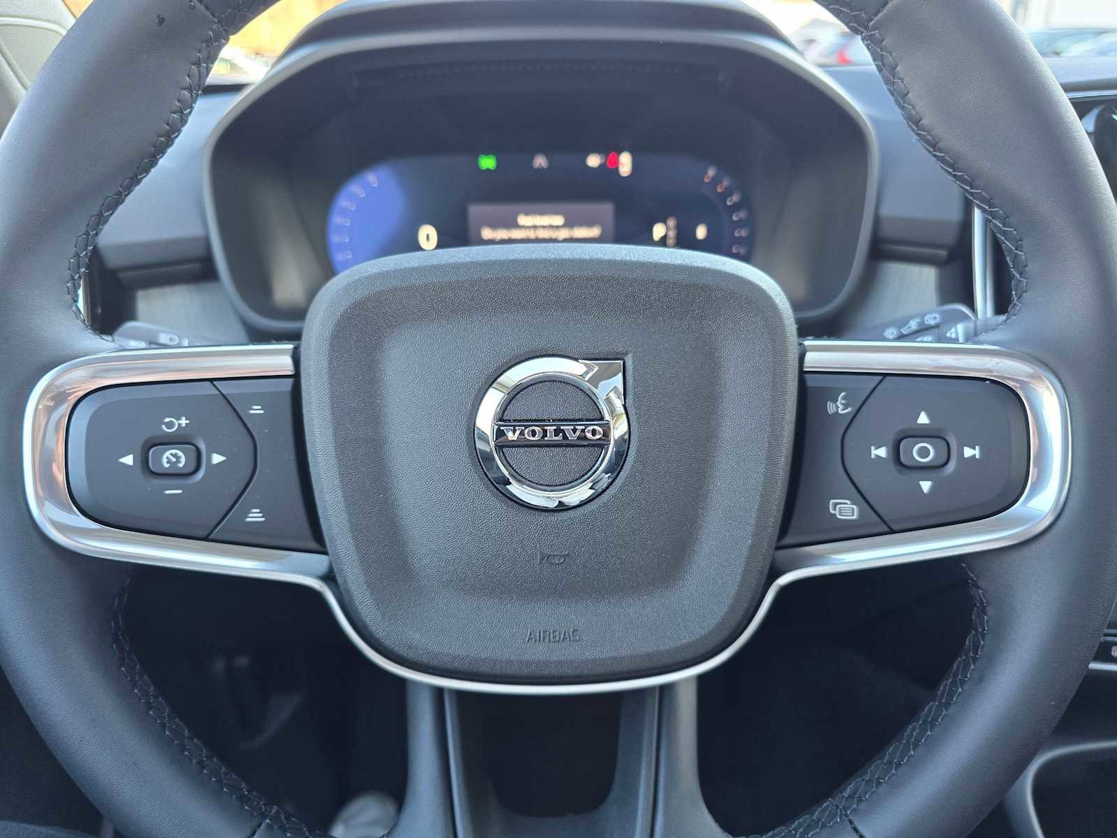 New 2026 Volvo XC40 B5 Core w/ Climate Package image 24