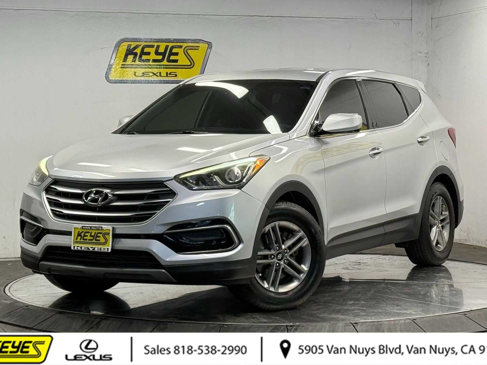 Used 2017 Hyundai Santa Fe Sport FWD image 1