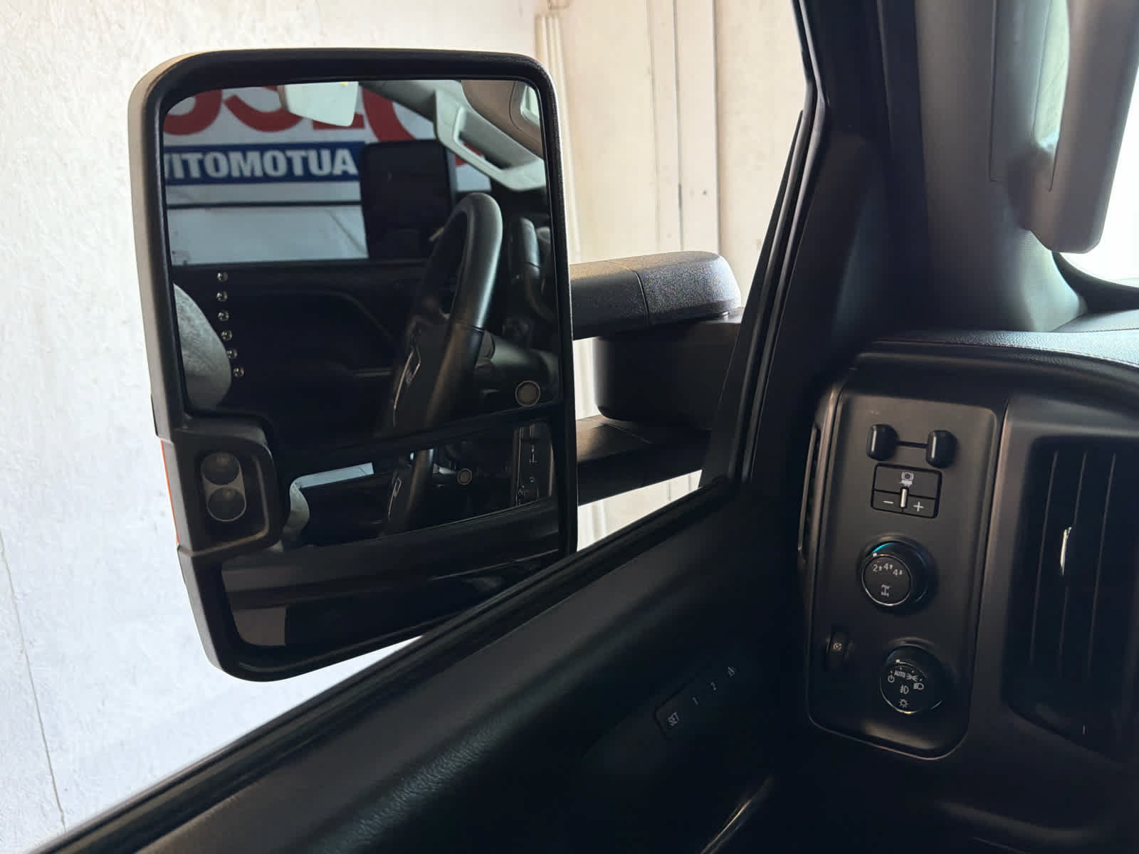 Used 2018 GMC Sierra 2500 SLT w/ Duramax Plus Package AWD/4WD image 55