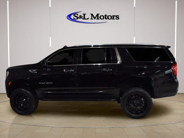 Used 2024 GMC Yukon XL SLT AWD/4WD image 4