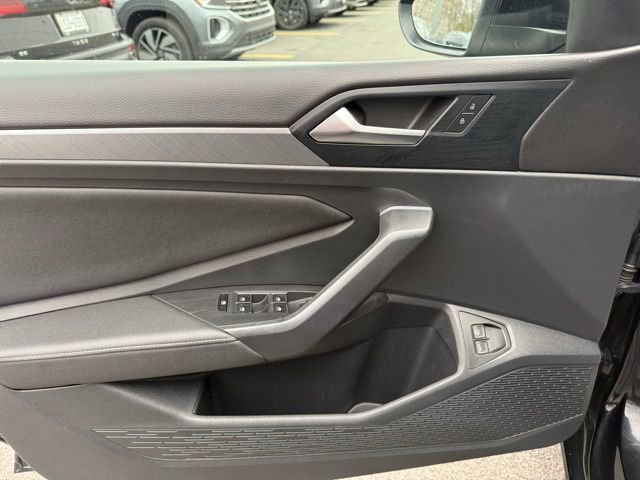 Used 2024 Volkswagen Jetta SE image 10