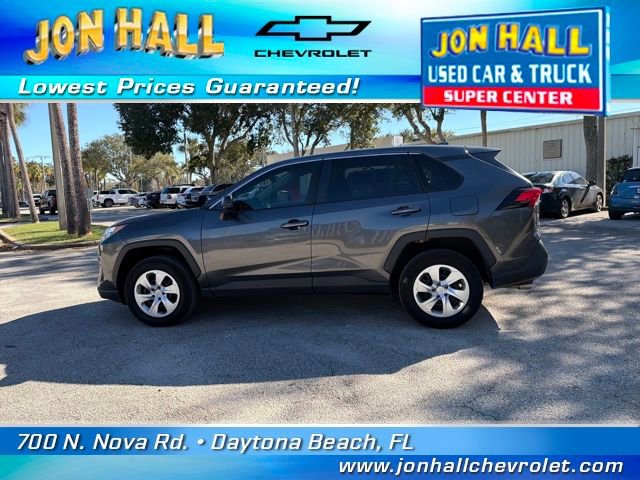 Used 2023 Toyota RAV4 LE image 4