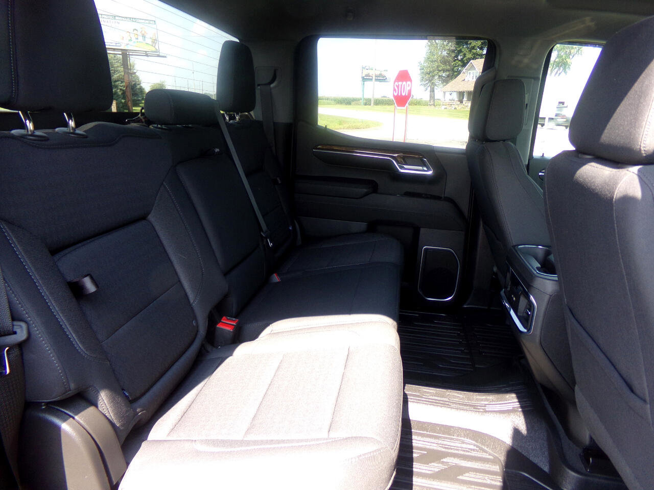 Used 2023 GMC Sierra 1500 Elevation image 32
