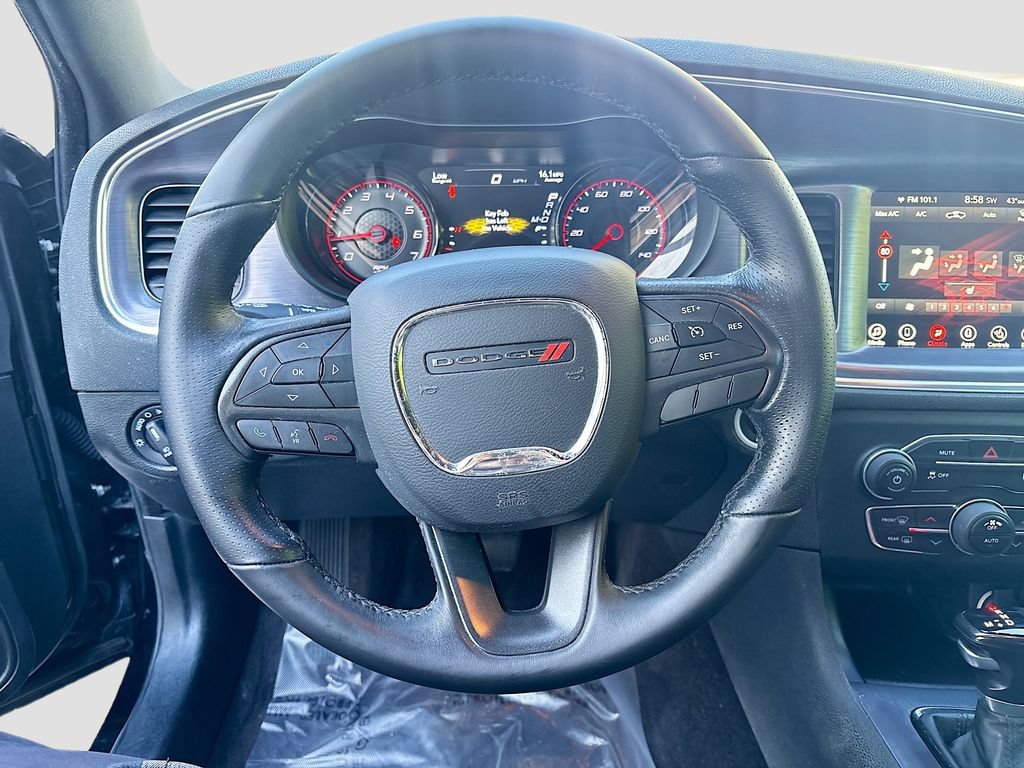 Used 2017 Dodge Charger SXT w/ Driver Confidence Group AWD/4WD image 11
