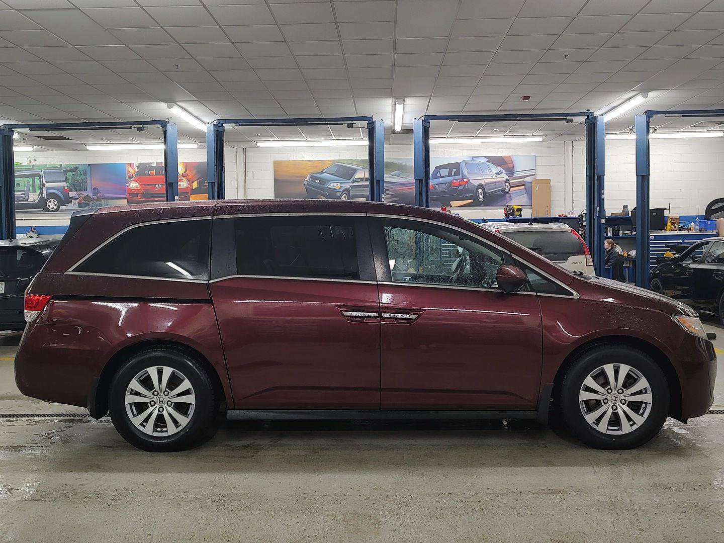 Used 2016 Honda Odyssey EX-L image 33