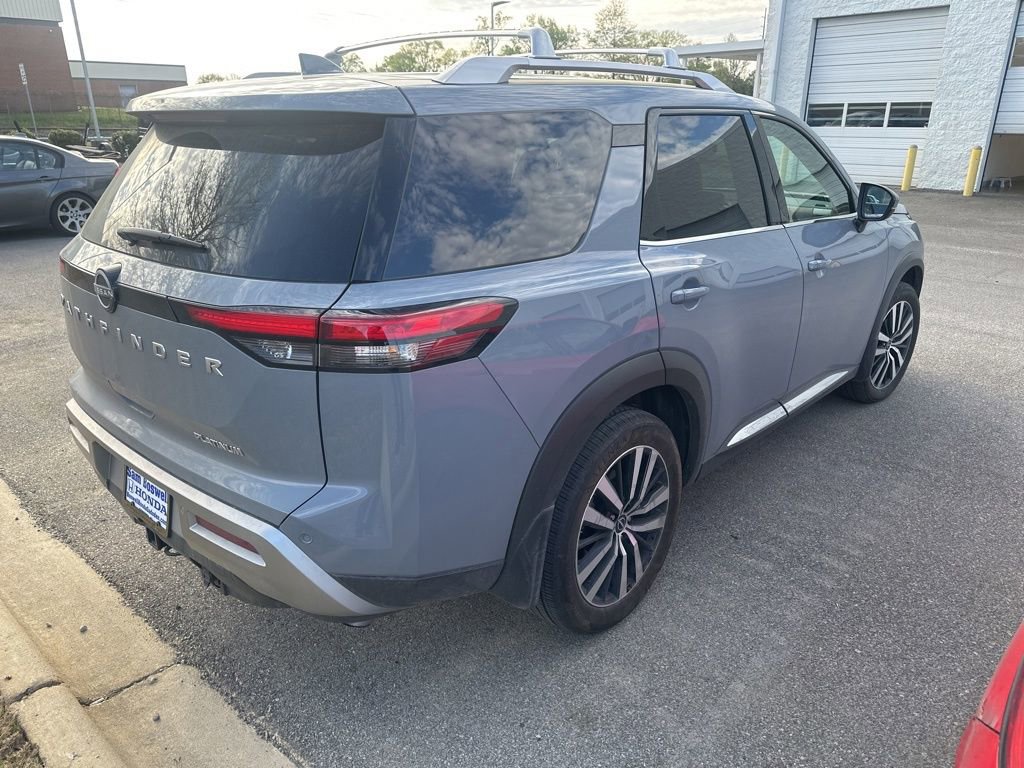 Used 2025 Nissan Pathfinder Platinum w/ Cargo Package image 4