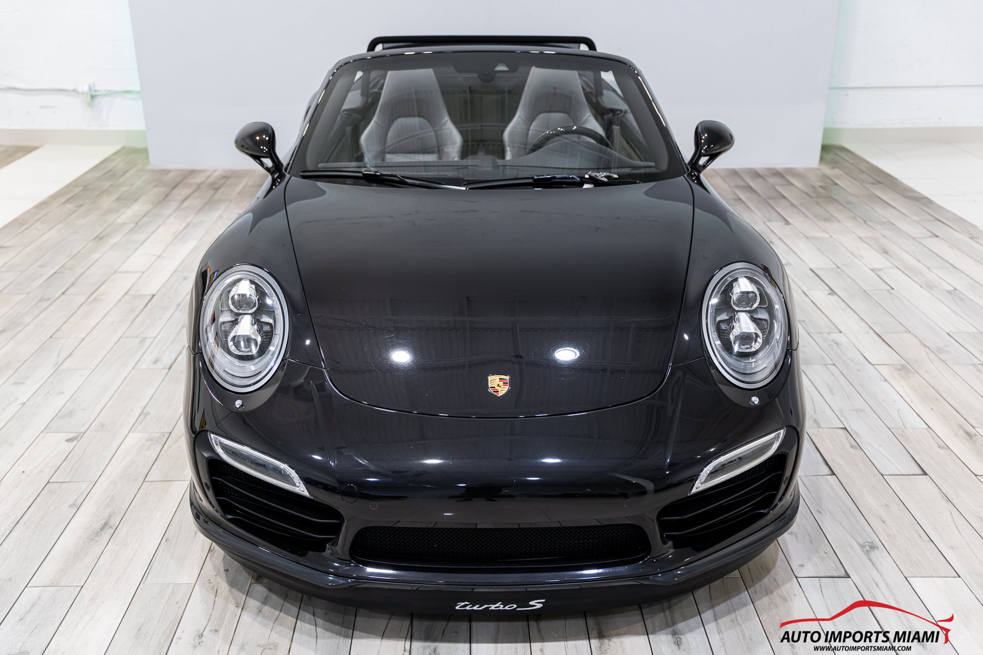 Used 2014 Porsche 911 Turbo S AWD/4WD image 28