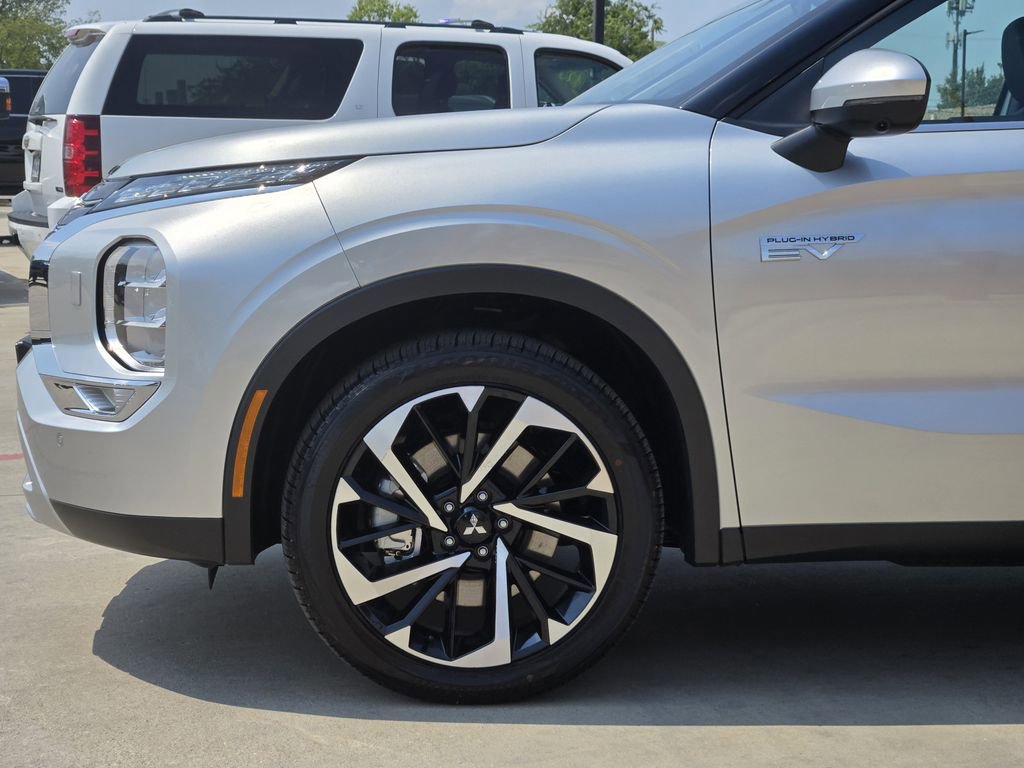 New 2025 Mitsubishi Outlander SE image 5