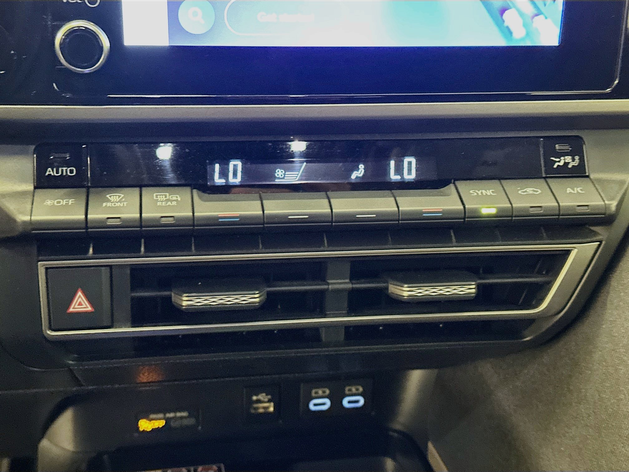 Used 2025 Toyota Camry LE FWD image 24