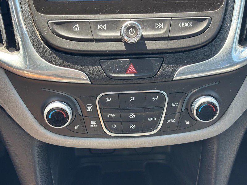 Certified 2018 Chevrolet Equinox Premier FWD image 22