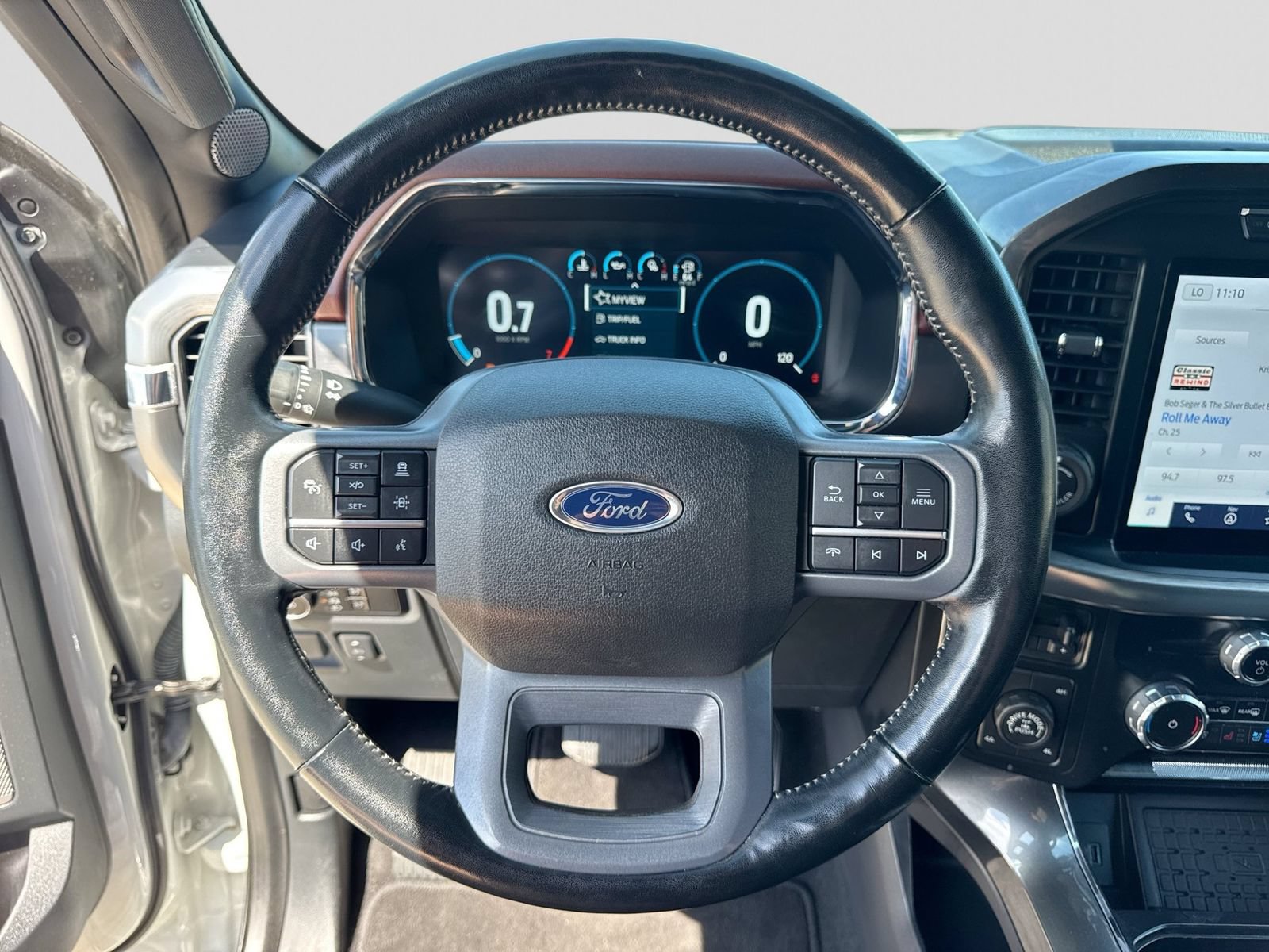Used 2023 Ford F150 Lariat w/ Equipment Group 502A High AWD/4WD image 28