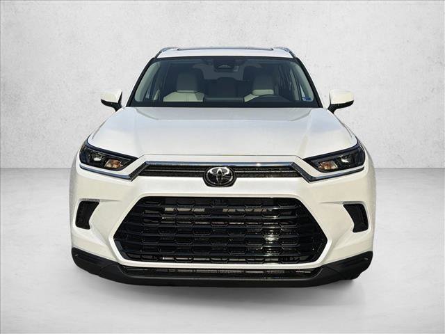 Certified 2026 Toyota Grand Highlander XLE AWD/4WD image 2