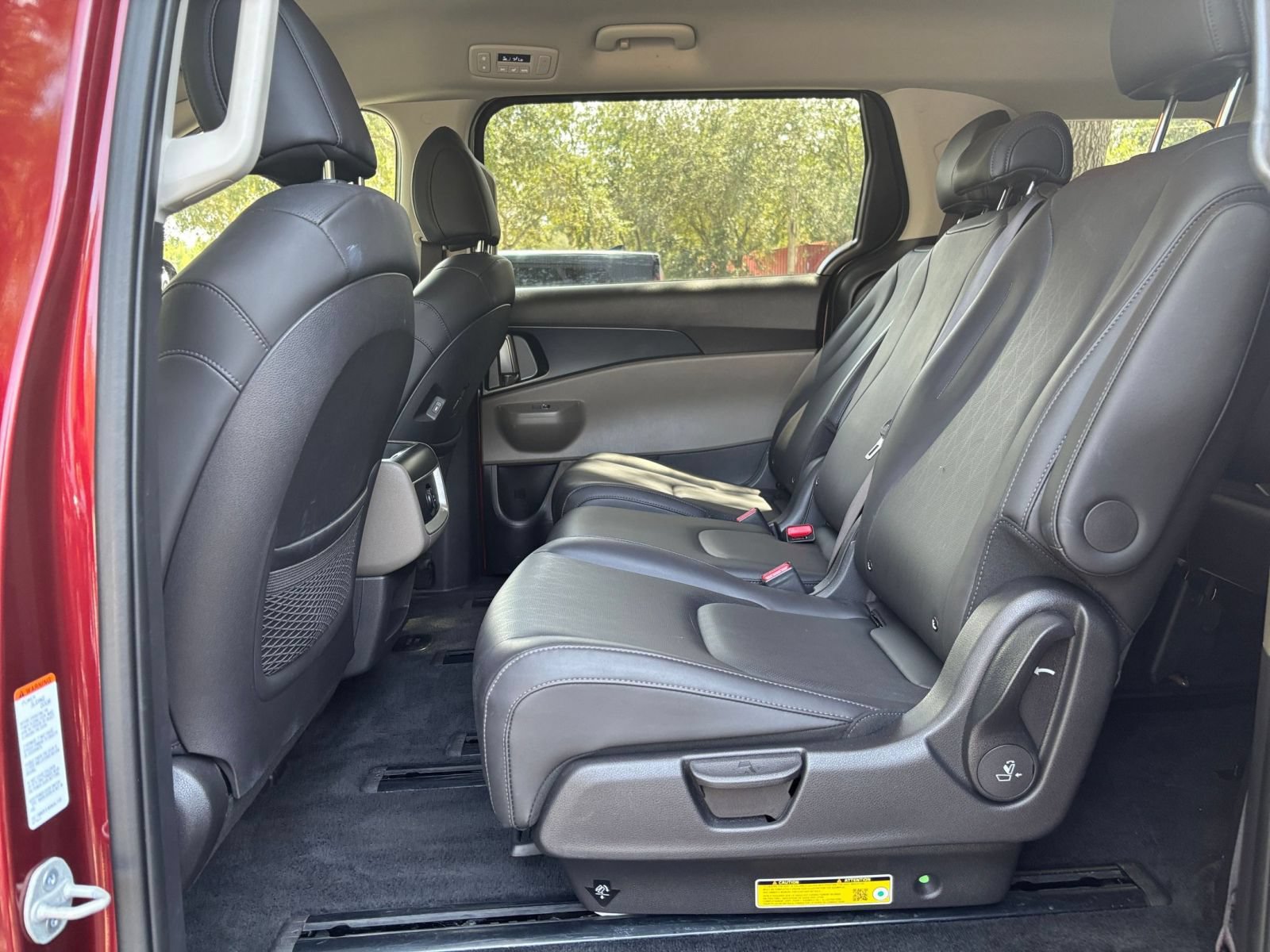 Used 2026 Kia Carnival FWD image 28