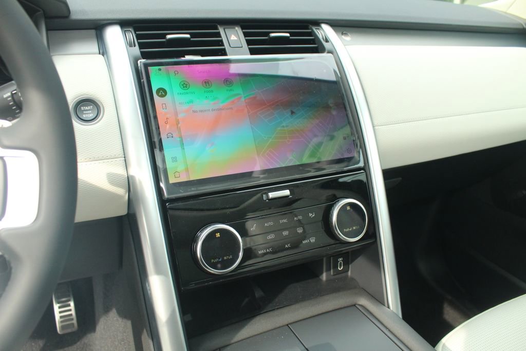 New 2026 Land Rover Discovery Dynamic SE AWD/4WD image 16